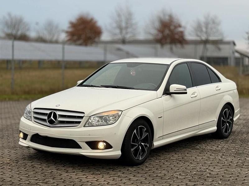 Gebraucht Mercedes C200 AMG 184 PS (135 kW) 2010 Weiß Limousine