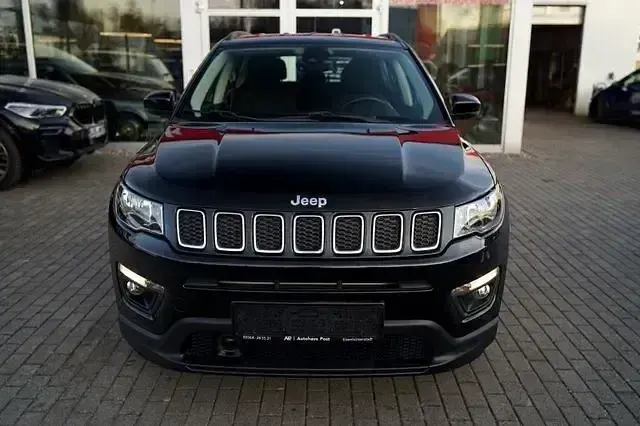 Käytetty Jeep Compass Longitude 140 HP (102 kW) 2018 Musta Katumaasturi