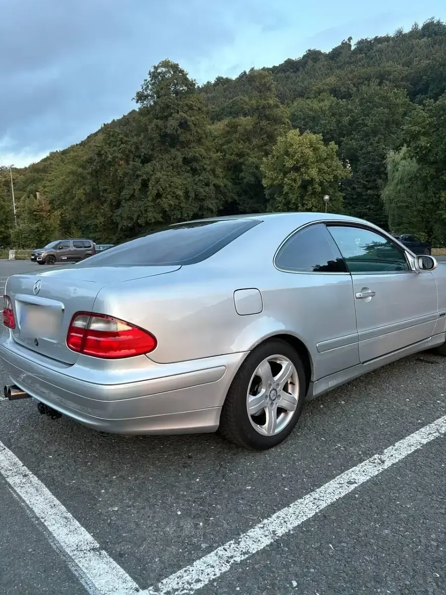 Gebraucht Mercedes CLK200 136 PS (100 kW) 2000 Grau Coupé