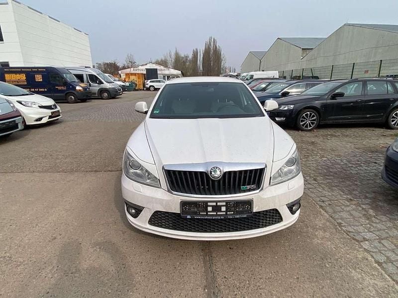 Gebraucht Skoda Octavia RS 170 PS (125 kW) 2011 Bila candy/candyweiss Kombi