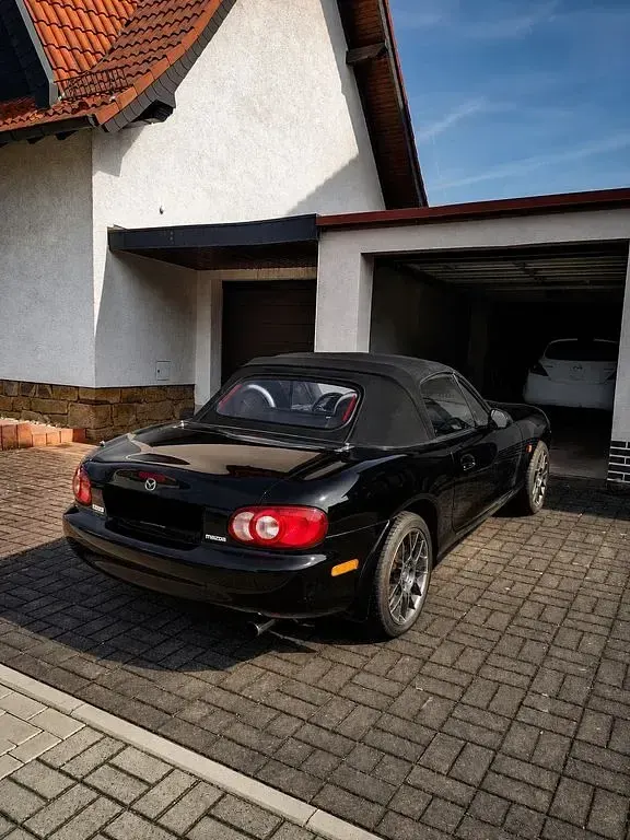 Gebraucht Mazda MX5 110 PS (80 kW) 2004 Schwarz Cabrio