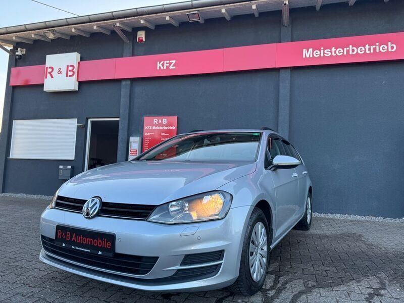 Silber Gebraucht 2014 VW Golf VII Trendline Kombi | 5.600 € (Fairer Preis) - Bild 1/4