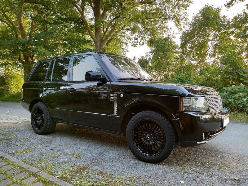 Schwarz Gebraucht 2013 Land Rover Range Rover SUV | 34.850 € (Guter Preis) - Bild 1/4