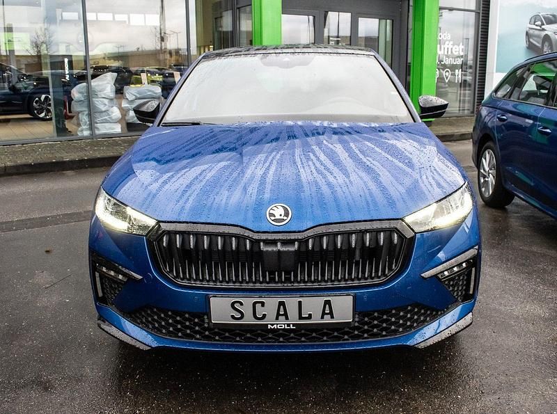 Neu Skoda Scala Monte Carlo 150 PS (110 kW) 2026 Moonweiß perleffekt Kleinwagen