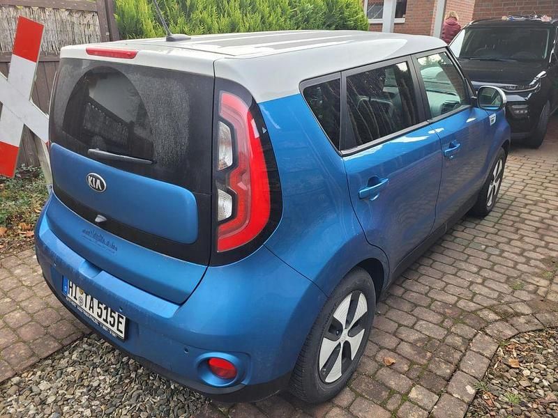 Gebraucht Kia Soul 80 kW (110 PS) 2016 Blau SUV