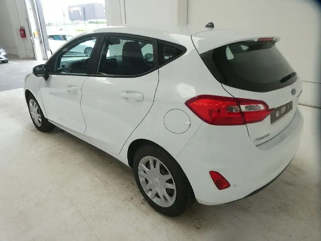 Gebraucht Ford Fiesta 69 PS (50 kW) 2019 Weiß Kleinwagen