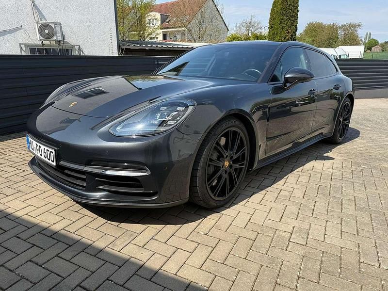 Gebraucht Porsche Panamera Sport 441 PS (324 kW) 2018 Grau Kombi