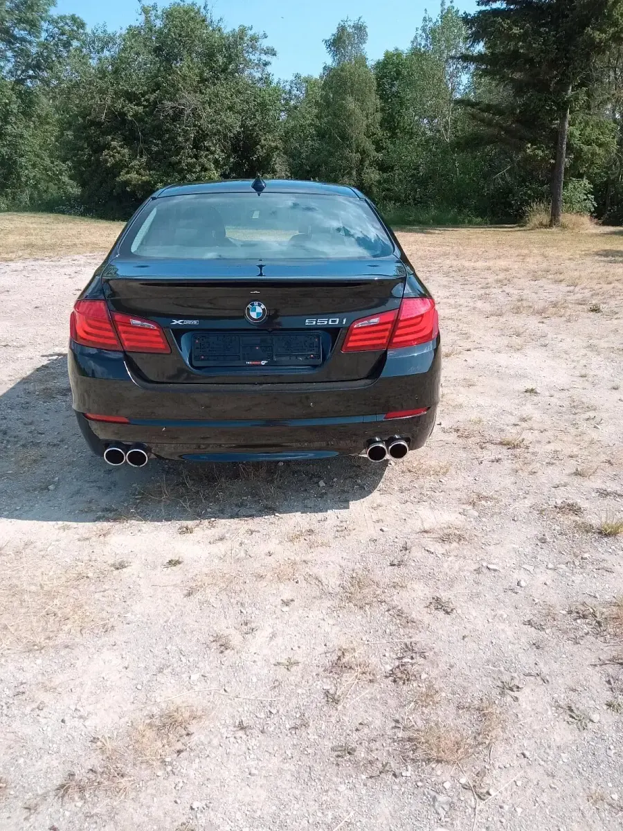 Gebraucht BMW 550 408 PS (300 kW) 2011 Schwarz Limousine