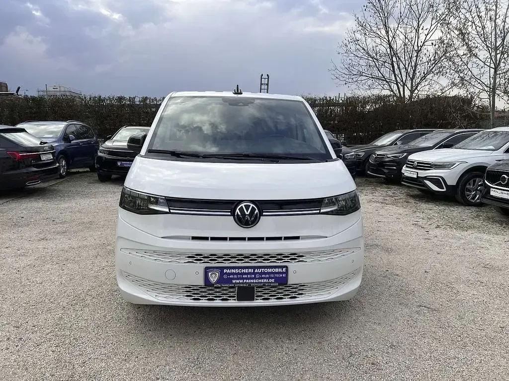 Begagnad VW Multivan Life 150 HK (110 kW) 2023 Vit Minibuss