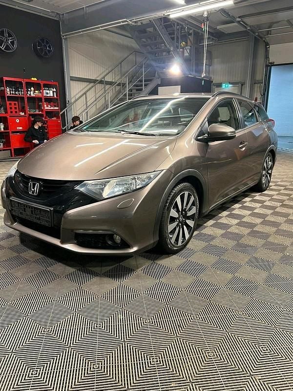 Braun Gebraucht 2014 Honda Civic Kombi | 5.990 € (Superpreis) - Bild 1/4