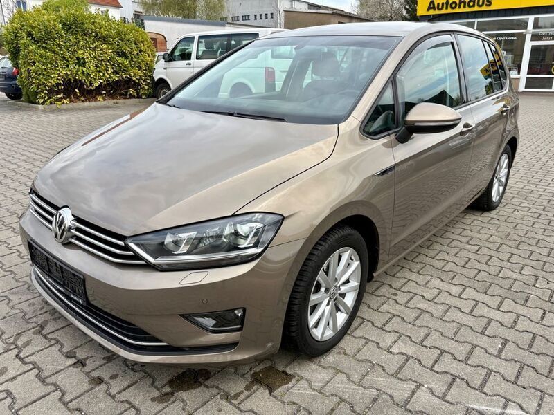 Gold Gebraucht 2015 VW Golf VII LOUNGE Limousine | 14.800 € (Fairer Preis) - Bild 1/4