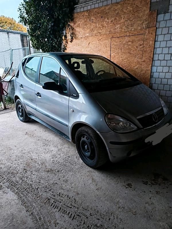 Silber Gebraucht 1999 Mercedes A140 Kleinwagen | 999 € (Fairer Preis) - Bild 1/4