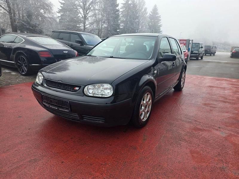 Schwarz Gebraucht 2002 VW Golf Basis Limousine | 1.999 € (Fairer Preis) - Bild 1/4