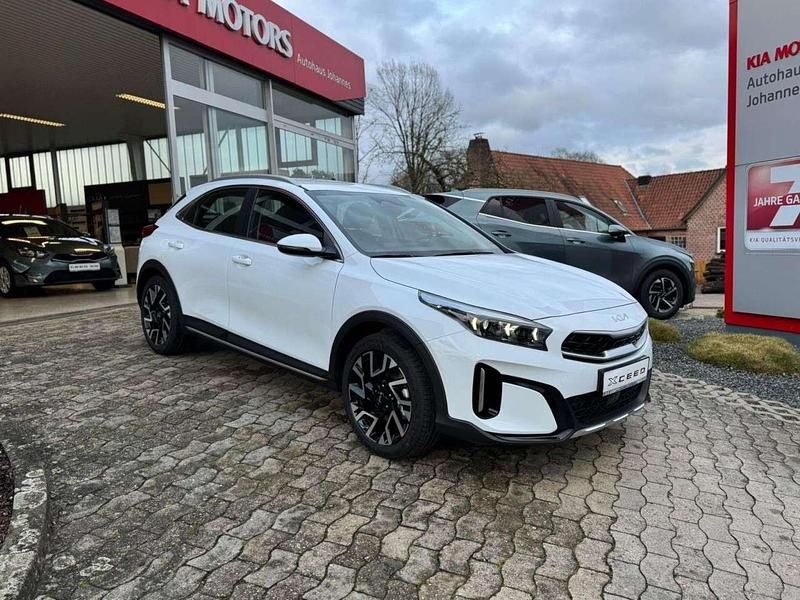 Gebraucht Kia XCeed Spirit 140 PS (102 kW) 2025 Carraraweiß SUV