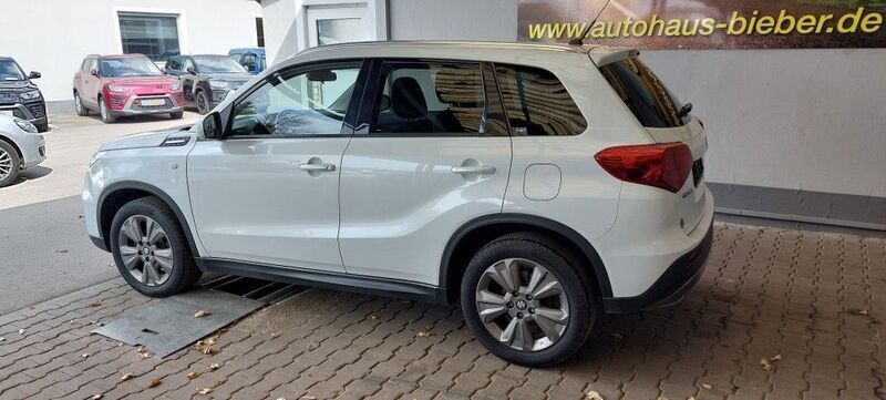 Gebraucht Suzuki Vitara Comfort 111 PS (81 kW) 2019 Weiß SUV