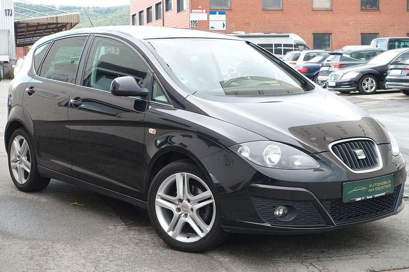Schwarz Gebraucht 2011 Seat Altea Ecomotive Van / Kleinbus | 5.990 € (Fairer Preis) - Bild 1/4