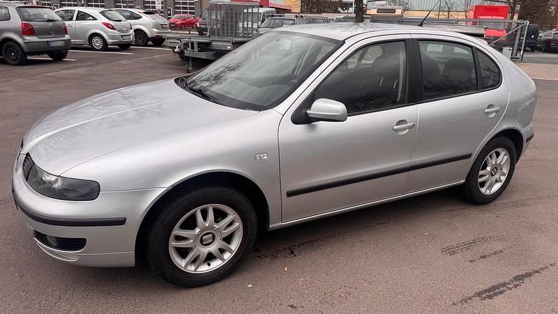 Gebraucht Seat Leon 90 PS (66 kW) 2005 Silber Kleinwagen