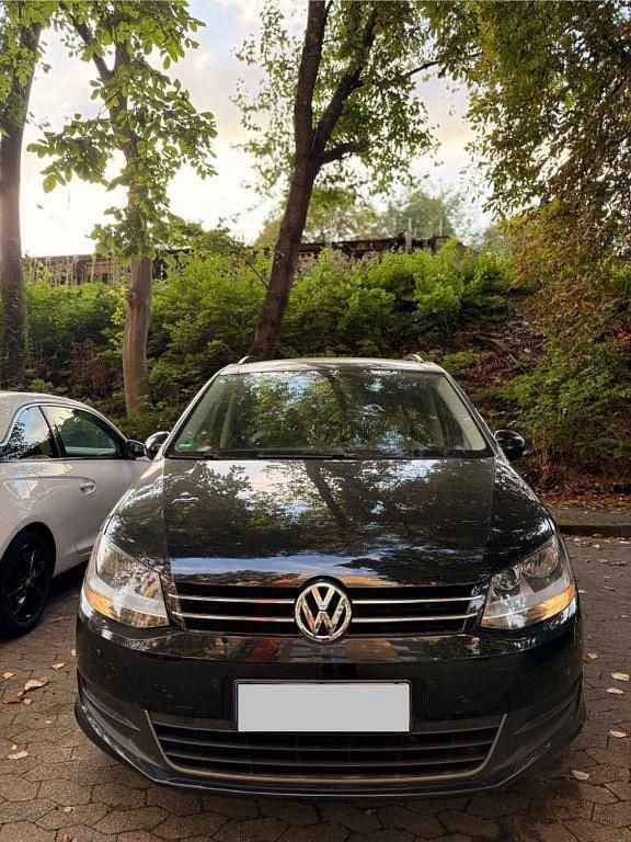 Schwarz Gebraucht 2014 VW Sharan Comfortline Van / Kleinbus | 10.900 € (Guter Preis) - Bild 1/4