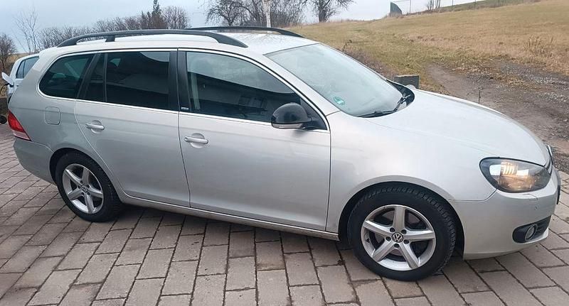 Gebraucht VW Golf VI Style 140 PS (102 kW) 2011 Silber Kleinwagen