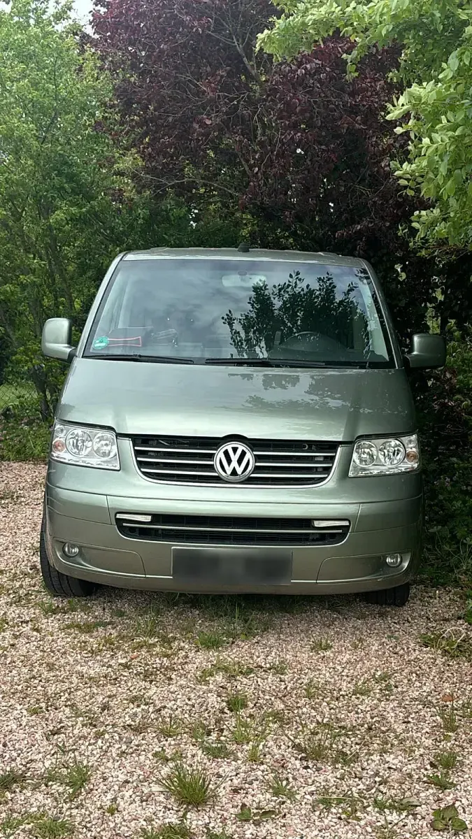 Usata VW T5 131 CV (96 kW) 2004 Andere farben Furgone