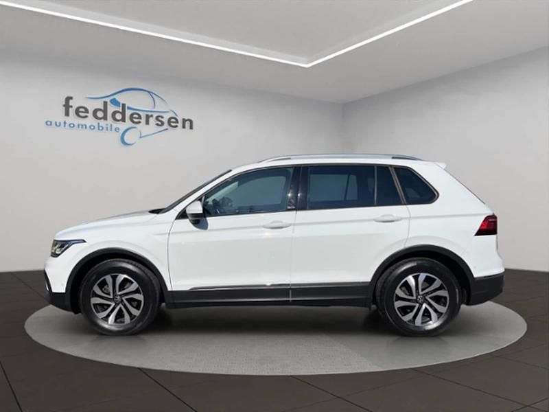 Gebraucht VW Tiguan Active 150 PS (110 kW) 2023 Pure white SUV
