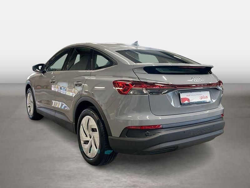 Gebraucht Audi e-tron 150 kW (204 PS) 2023 Kieselgrau SUV