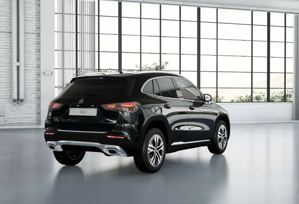 Gebraucht Mercedes GLA200 Progressive 163 PS (119 kW) 2025 Kosmosschwarz metallic SUV