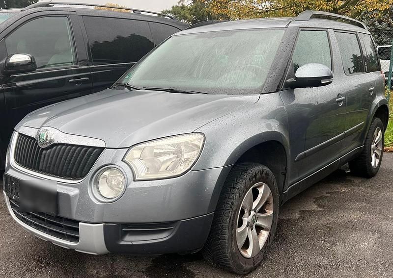 Grün Gebraucht 2009 Skoda Yeti SUV | 3.350 € (Fairer Preis) - Bild 1/4