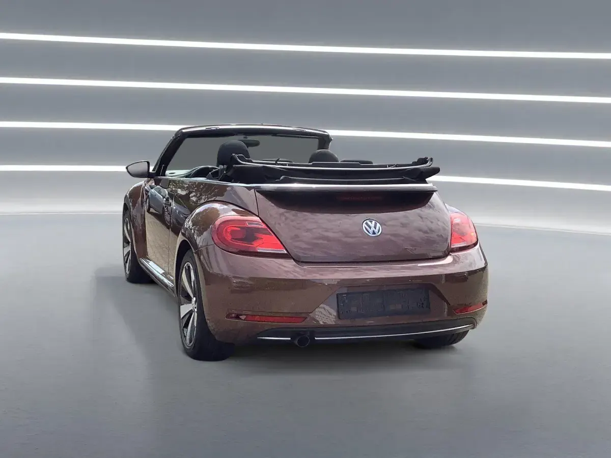 Gebraucht VW Beetle Sound 105 PS (77 kW) 2017 Braun Kleinwagen