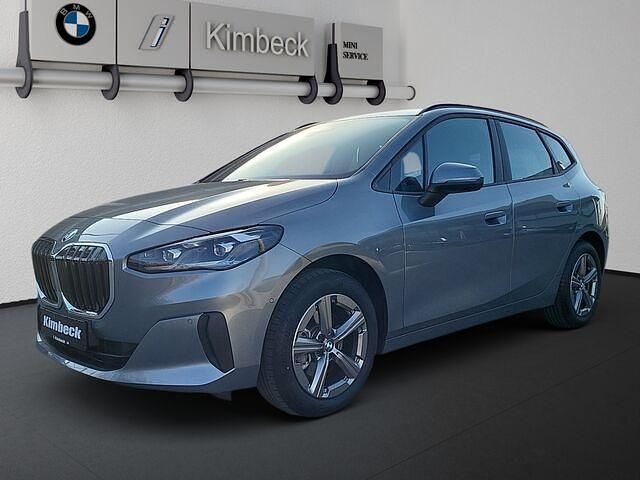 Gebraucht BMW 220 Active Tourer Efficient Dynamics 170 PS (125 kW) 2024 Skyscraper grau metallic Van / Kleinbus