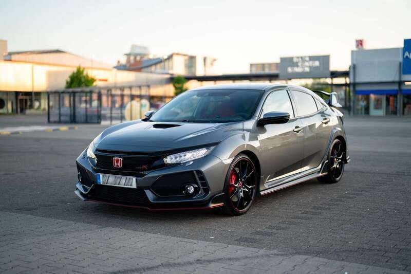 Grau Gebraucht 2019 Honda Civic Type R GT Limousine | 39.500 € (Teuer) - Bild 1/4