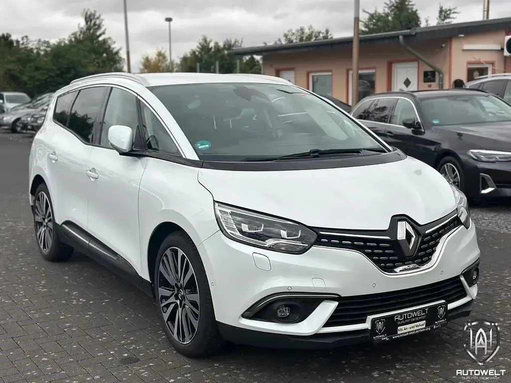 Gebraucht Renault Scénic IV Initiale Paris 163 PS (119 kW) 2018 Weiß Van / Kleinbus