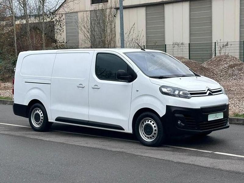 Weiss Gebraucht 2022 Citroën e-Jumpy Van / Kleinbus | 19.490 € (Fairer Preis) - Bild 1/4