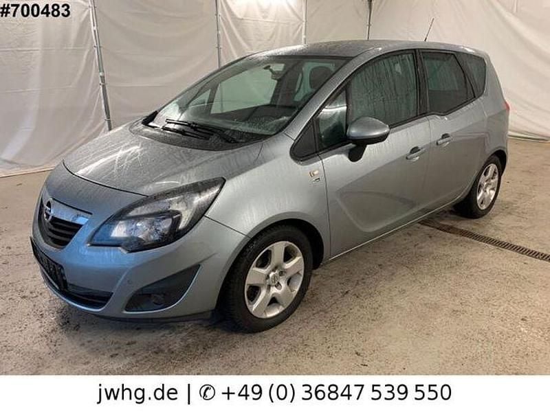 Gebraucht Opel Meriva 131 PS (96 kW) 2012 Silber Van / Kleinbus
