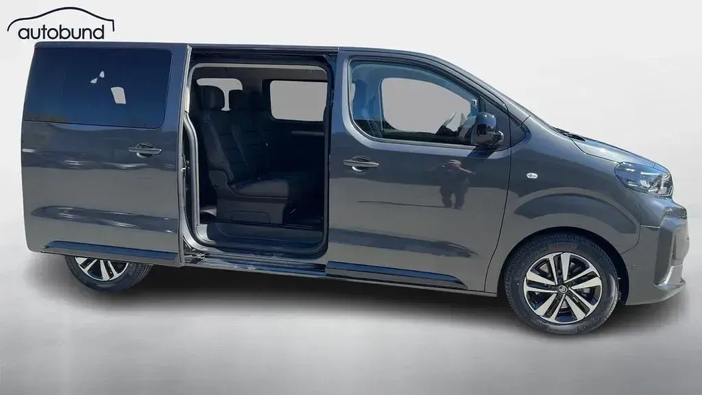 Gebraucht Citroën Spacetourer 179 PS (131 kW) 2025 Grau Van / Kleinbus