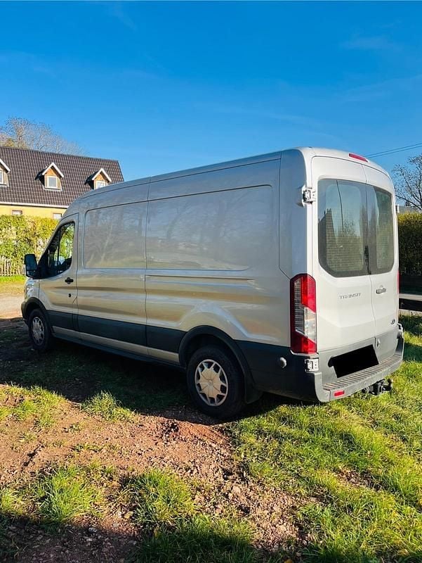 Second-hand Ford Transit 131 CP (96 kW) 2018 Argintiu Monovolum