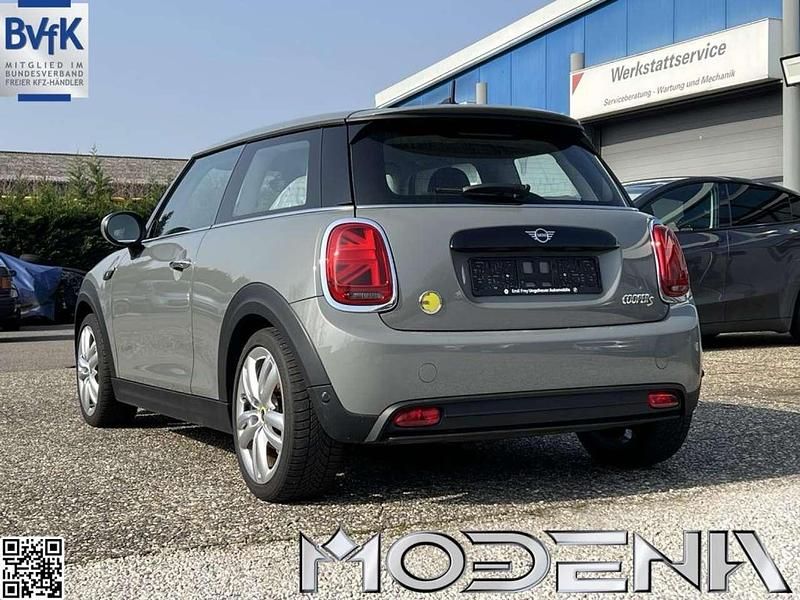 Gebraucht Mini Cooper SE Essential 75 kW (102 PS) 2021 Silber Kleinwagen