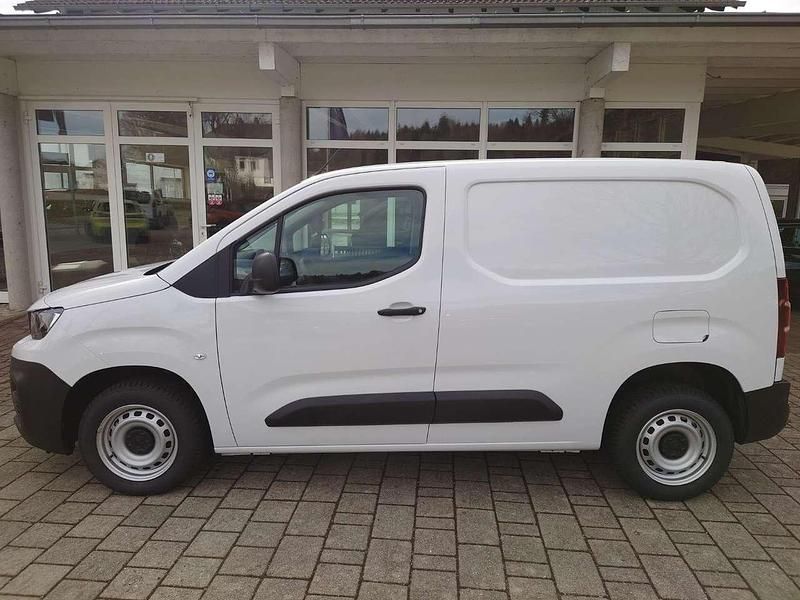 Gebraucht Peugeot Partner Premium 102 PS (75 kW) 2024 Eisweiß Van / Kleinbus