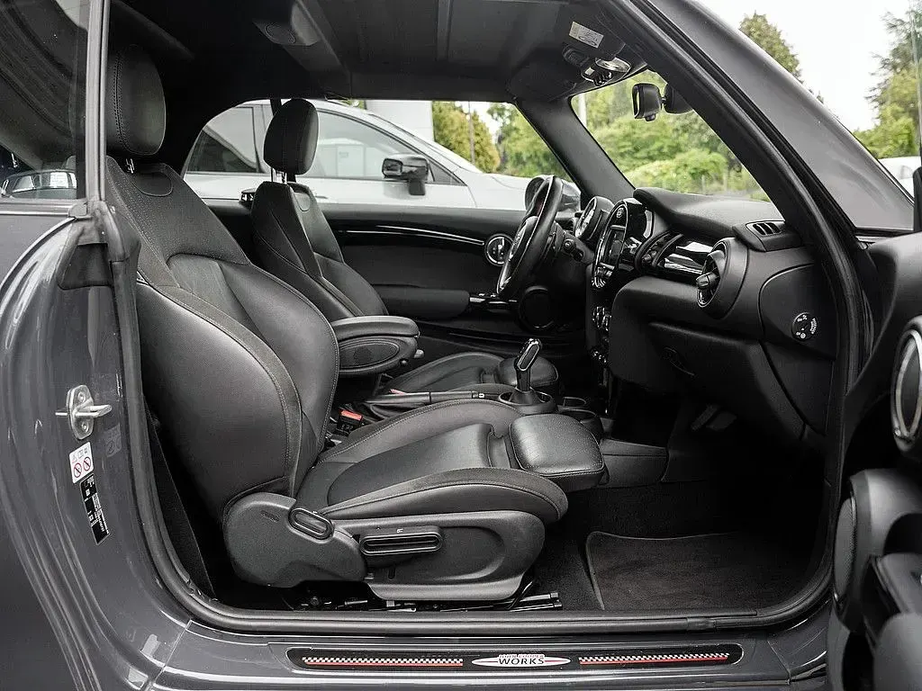 Gebraucht Mini Cooper S Cabriolet 192 PS (141 kW) 2019 Grau Cabrio