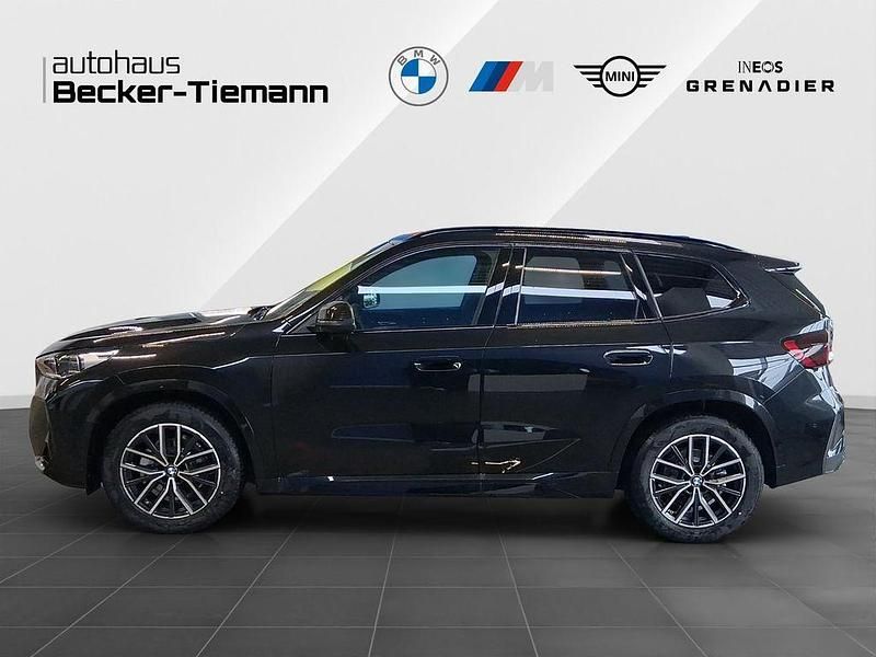 Neu BMW iX1 Exclusive 150 kW (204 PS) 2026 Schwarz SUV