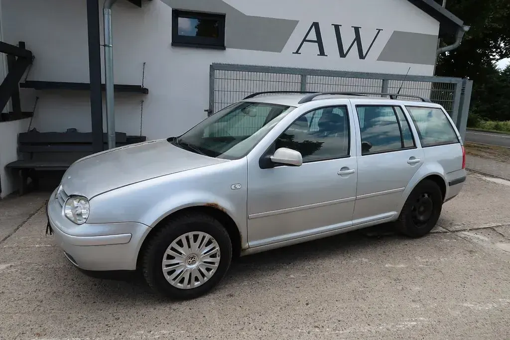 Gebraucht VW Golf IV 116 PS (85 kW) 2001 Silber Kombi