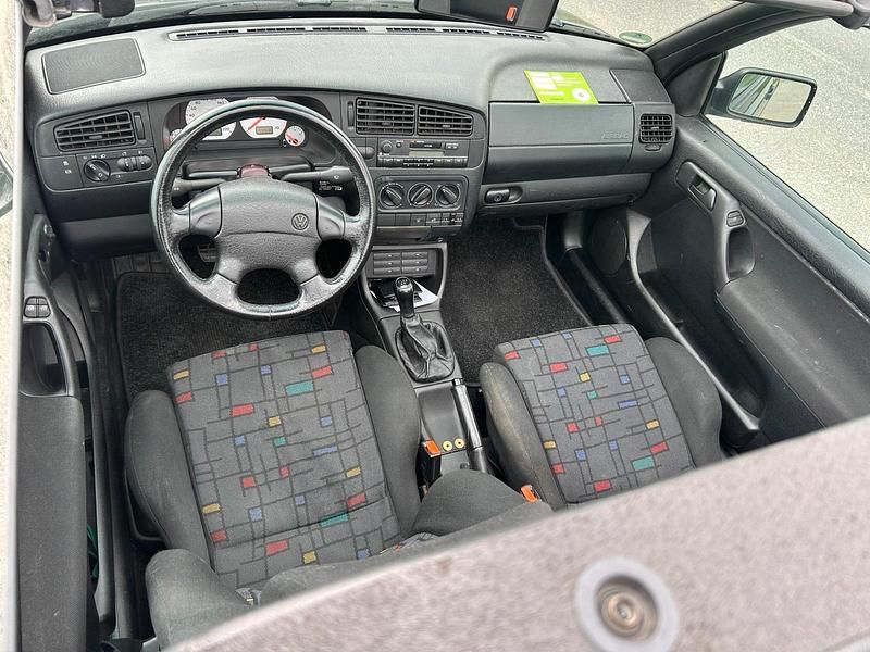 Gebraucht VW Golf Cabriolet Edition 101 PS (74 kW) 1997 Grün Cabrio