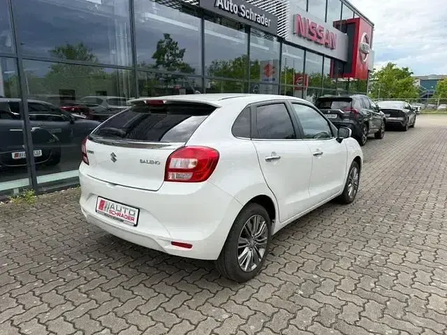 Gebraucht Suzuki Baleno Comfort 90 PS (66 kW) 2018 Weiß Kleinwagen