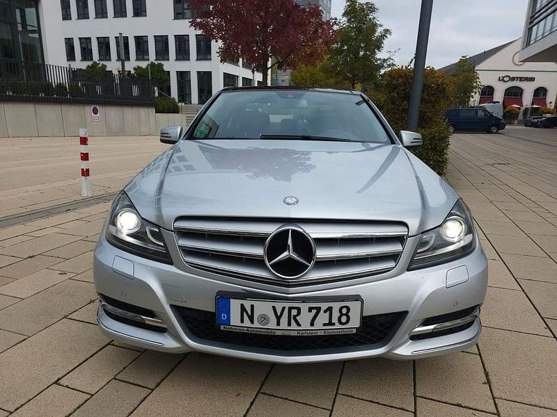Silber Gebraucht 2014 Mercedes C180 Avantgarde Limousine | 13.800 € (Guter Preis) - Bild 1/4