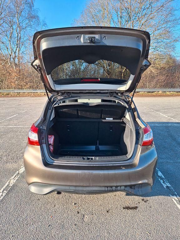 Gebraucht Nissan Pulsar 360º 110 PS (80 kW) 2016 Braun Kleinwagen