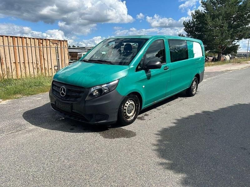 Grün Gebraucht 2016 Mercedes Vito Van / Kleinbus | 7.000 € (Superpreis) - Bild 1/4