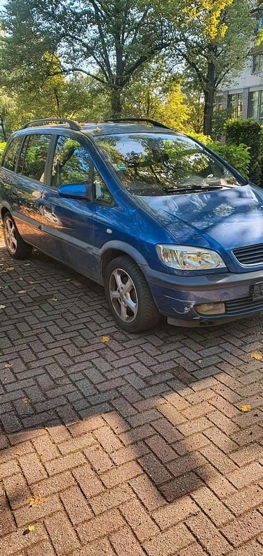 Blau Gebraucht 2000 Opel Zafira Van / Kleinbus | 1.000 € (Guter Preis) - Bild 1/4