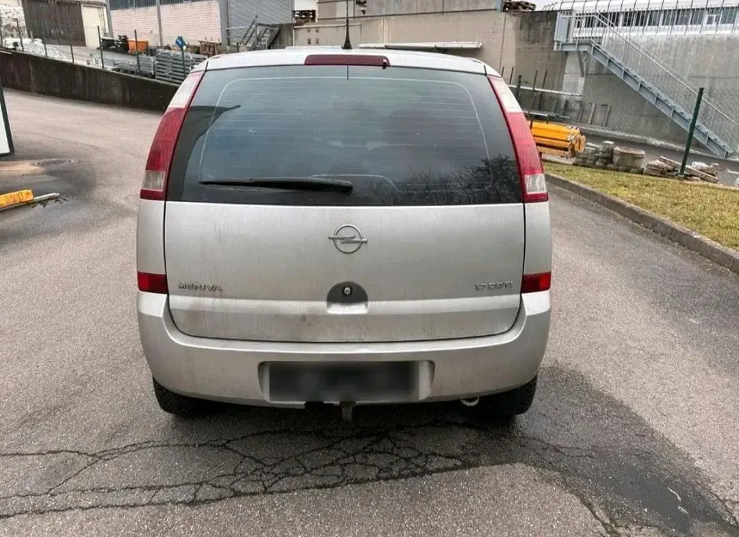 Gebraucht Opel Meriva 100 PS (73 kW) 2004 Silber Van / Kleinbus