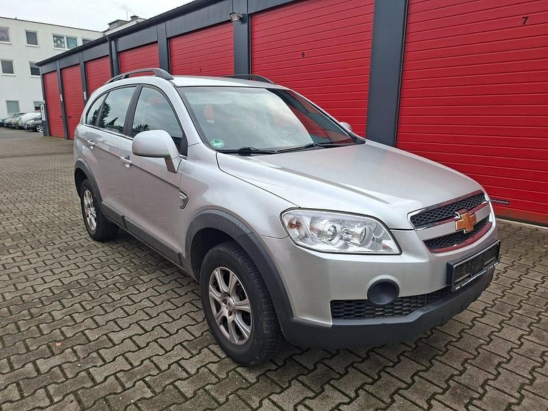 Gebraucht Chevrolet Captiva 136 PS (100 kW) 2010 Silber SUV