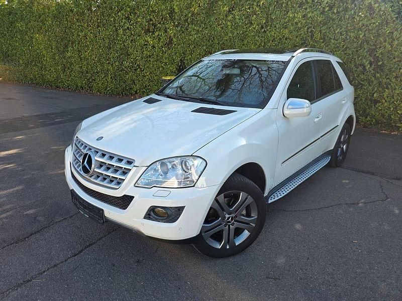 Gebraucht Mercedes ML350 231 PS (169 kW) 2010 Weiß SUV